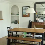 Hostnfly Apartments - Superb Apartment Near Montmartre